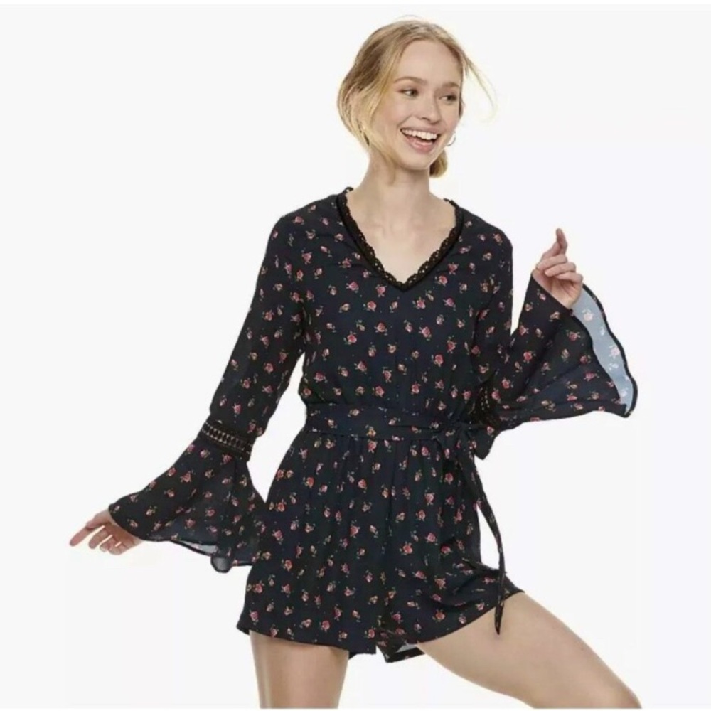 Disney Princess Black Rose Floral Print Romper Long Bell Sleeve Beauty Belle S